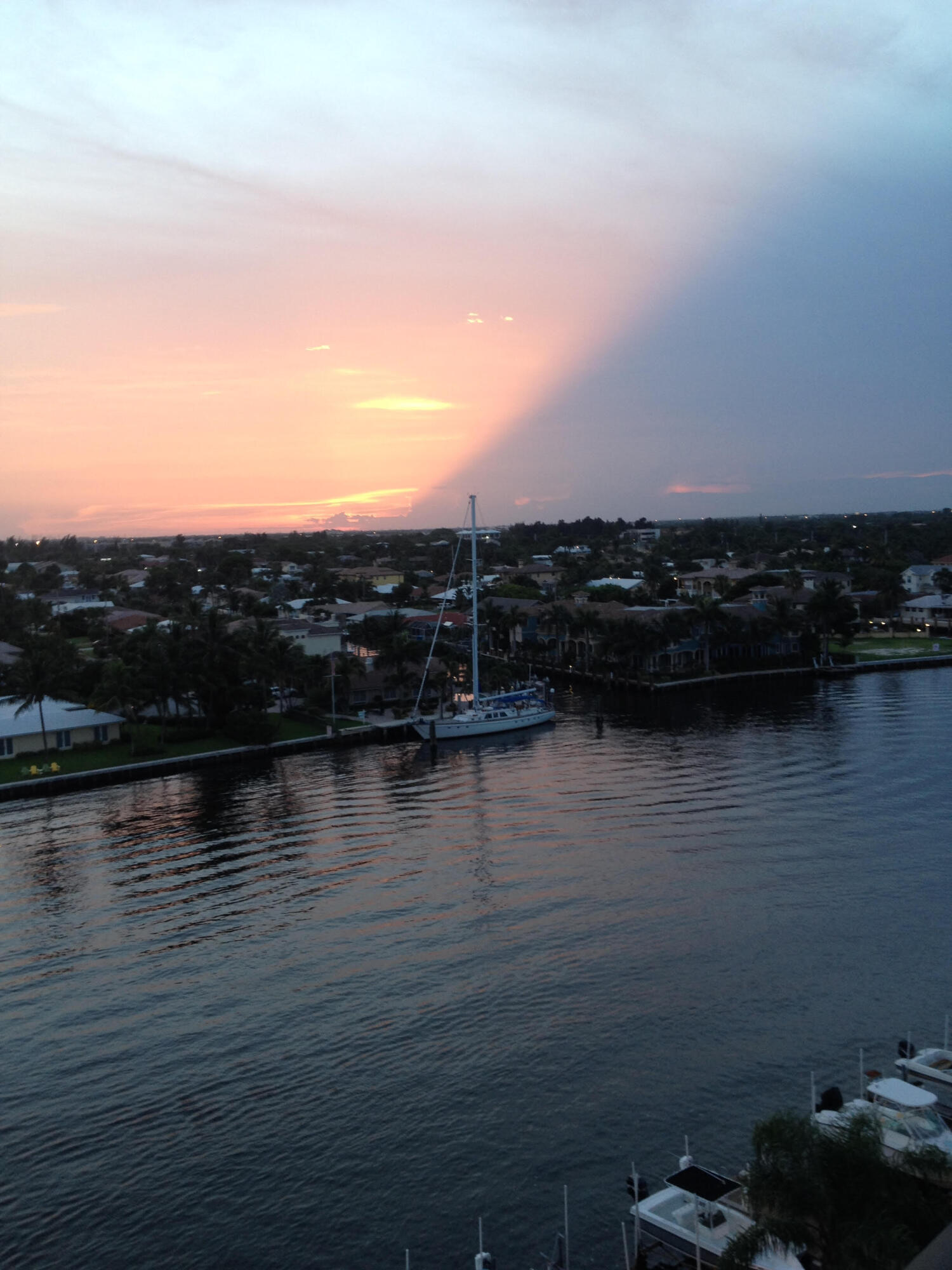 REGENCY HIGHLAND CLUB CON - Residential