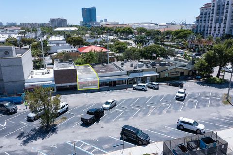 1085 SE 17th St Fort Lauderdale FL 33316