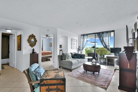 Condominium in Tamarac FL 6190 Woodlands Blvd Blvd 8.jpg