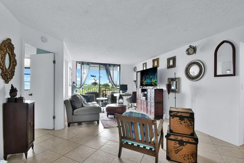 Condominium in Tamarac FL 6190 Woodlands Blvd Blvd 9.jpg