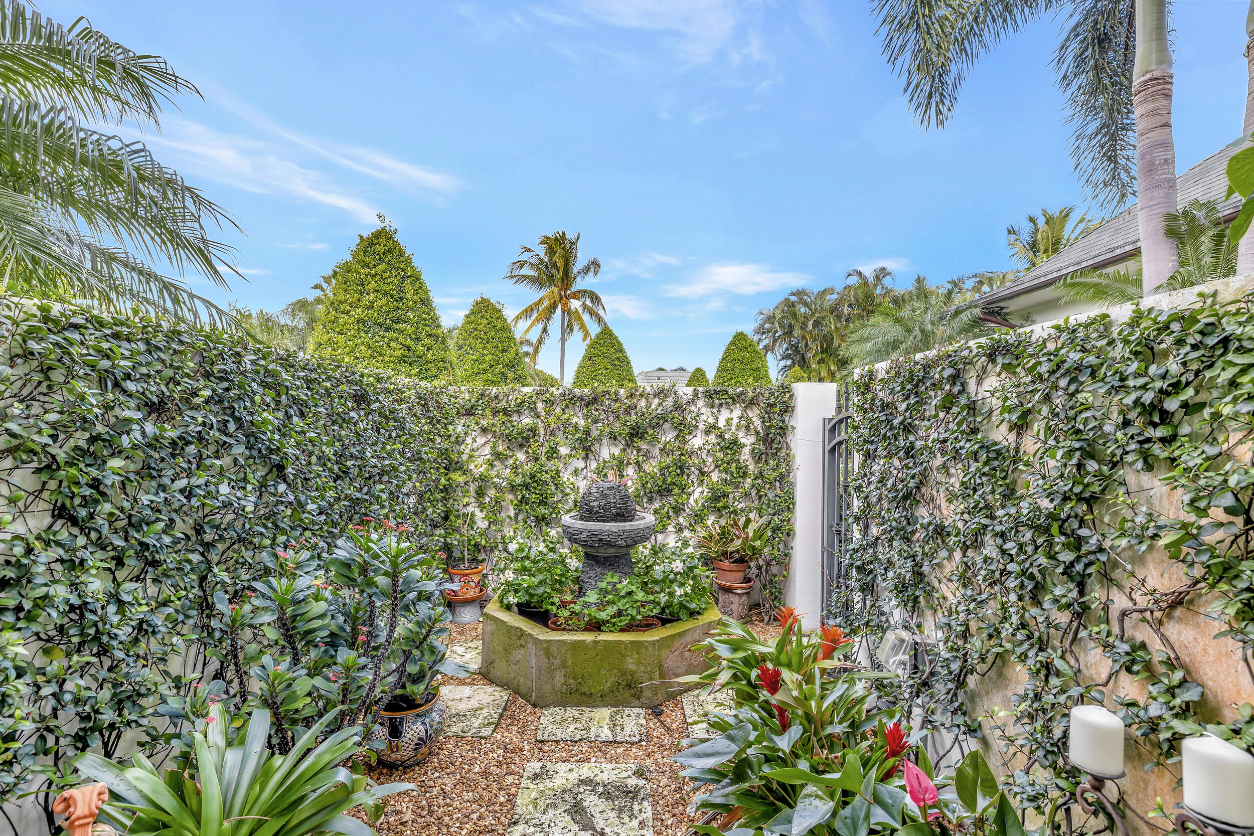 Point Manalapan - Residential