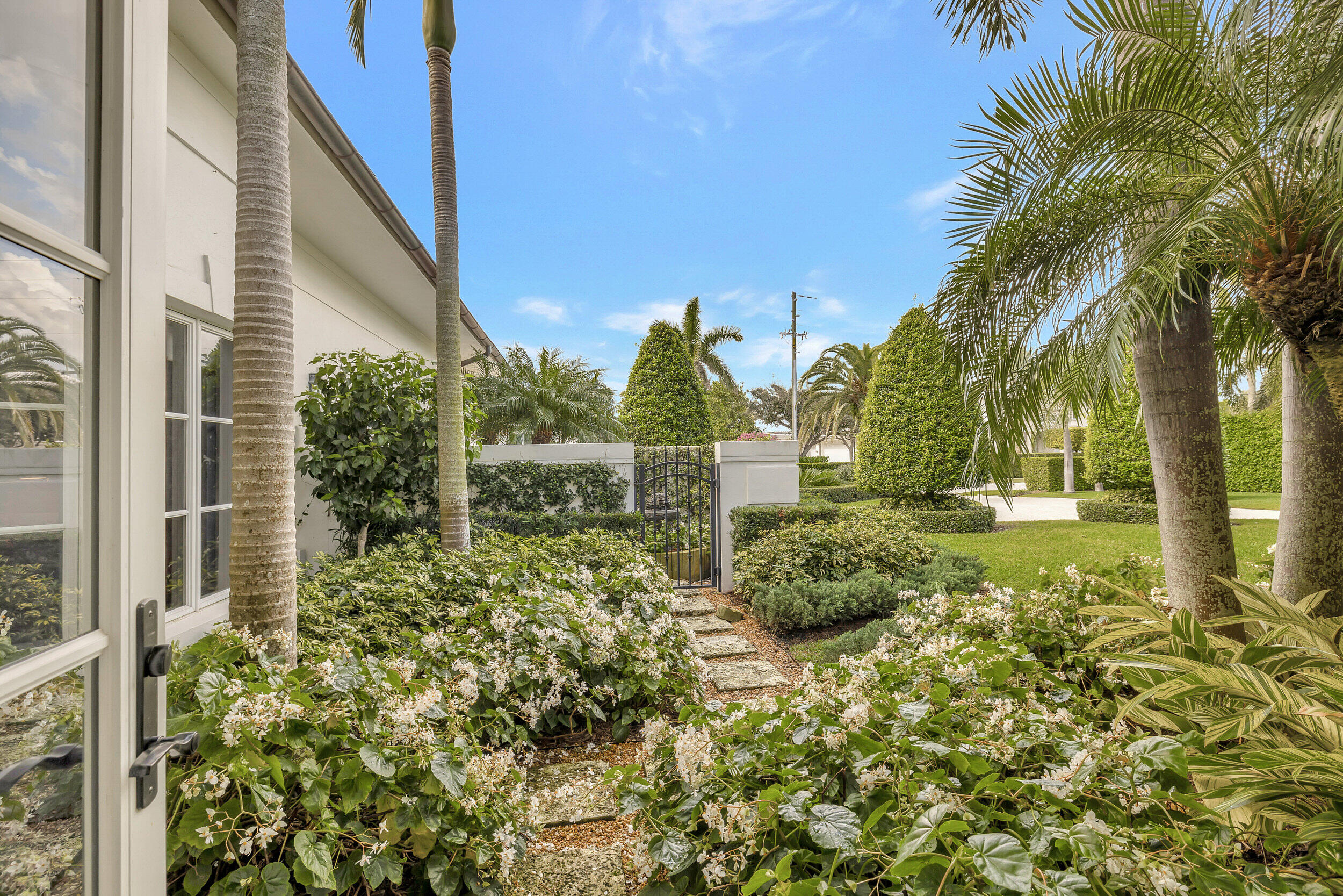 Point Manalapan - Residential