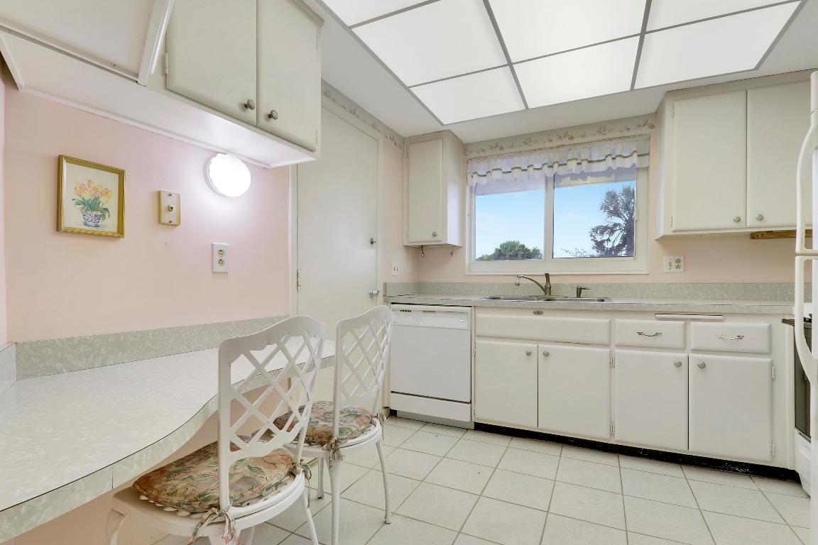 BLAIR HOUSE CONDO A - Residential