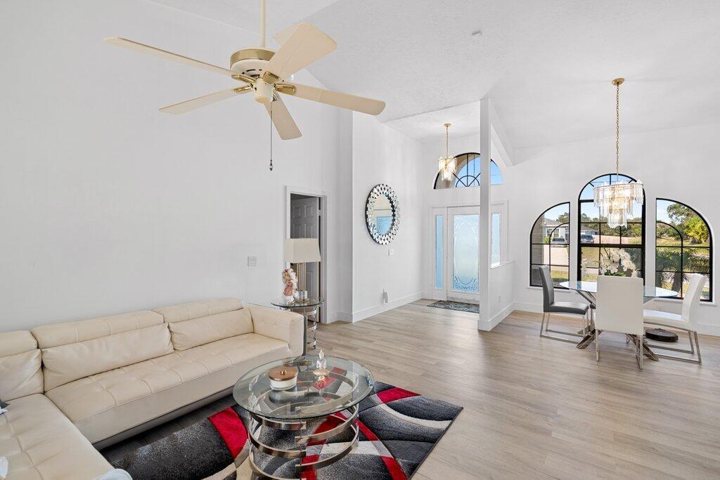 PORT ST LUCIE SECTION 34 - Residential