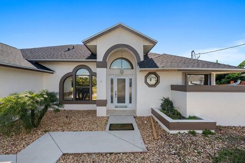 434 SW Jeanne Avenue Port St Lucie FL 34953