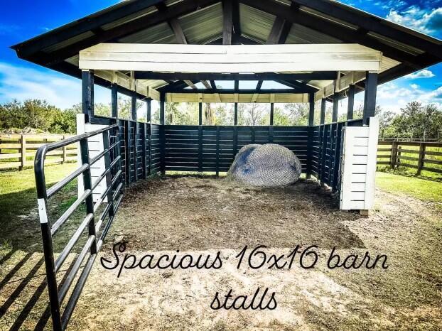 METES AND BOUNDS - Land