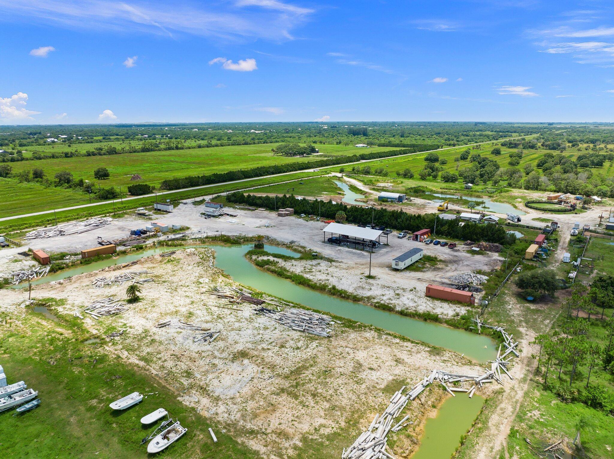 METES AND BOUNDS - Land