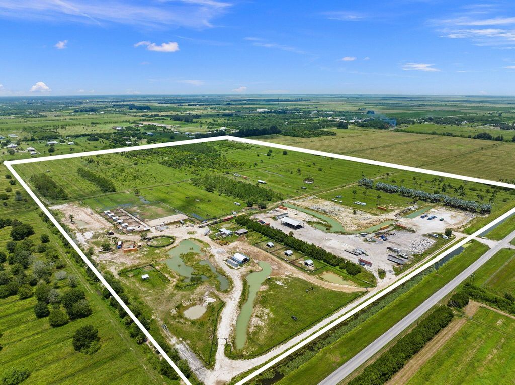 Photo of 1785 Shinn Road, Fort Pierce, FL 34945 (MLS # R11008130)