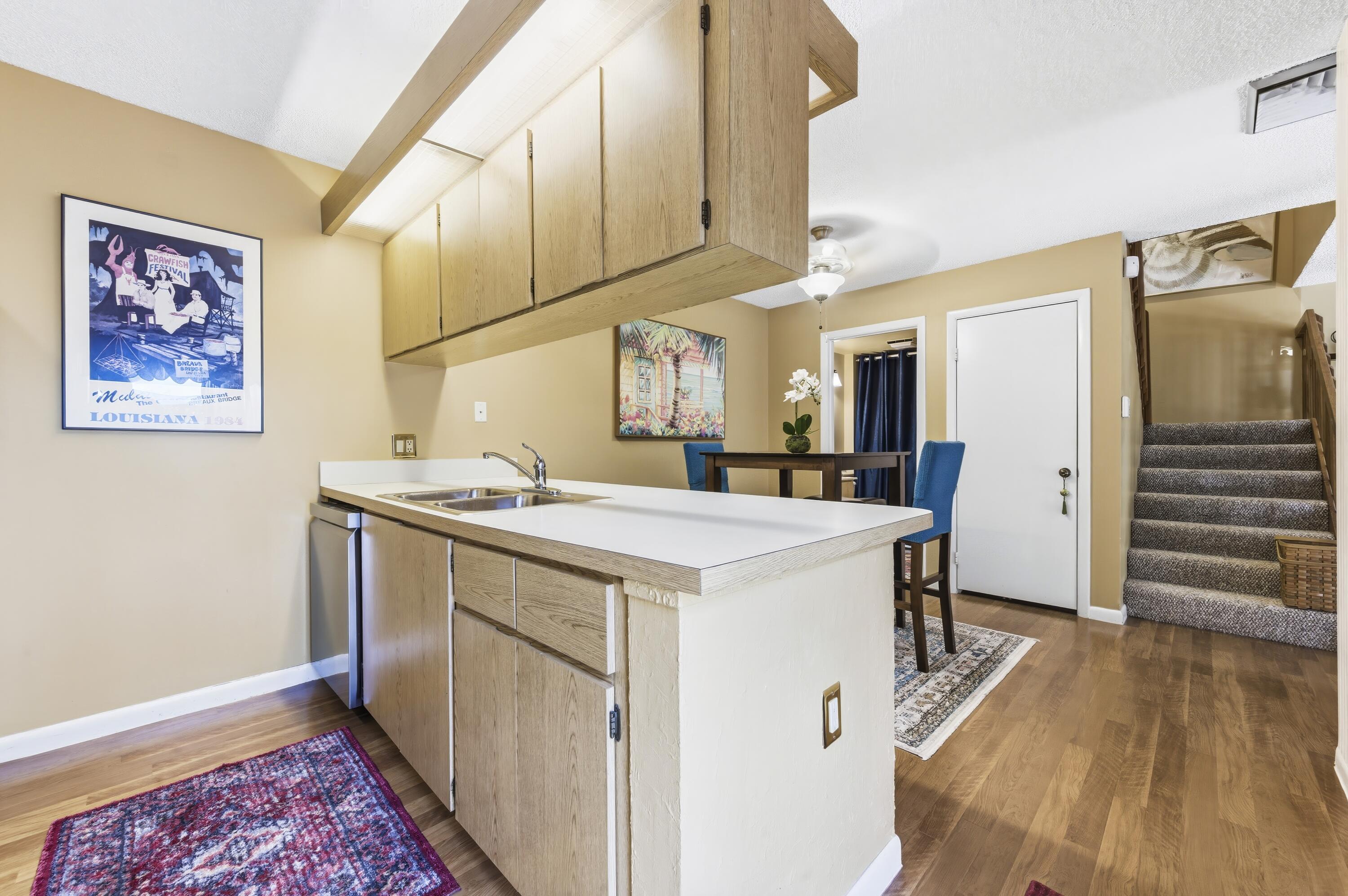 VILLAGE OF SANDALWOOD LAKES SOUTH - Residential