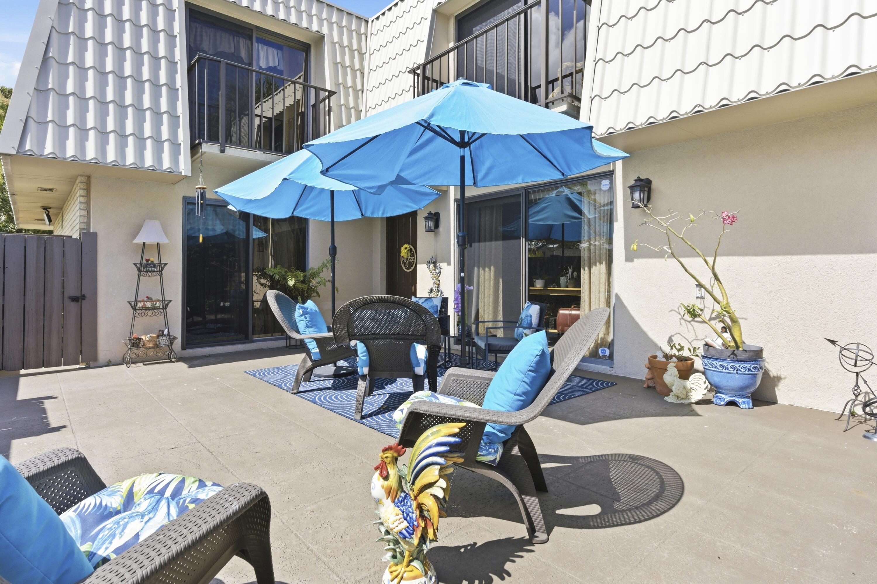 VILLAGE OF SANDALWOOD LAKES SOUTH - Residential