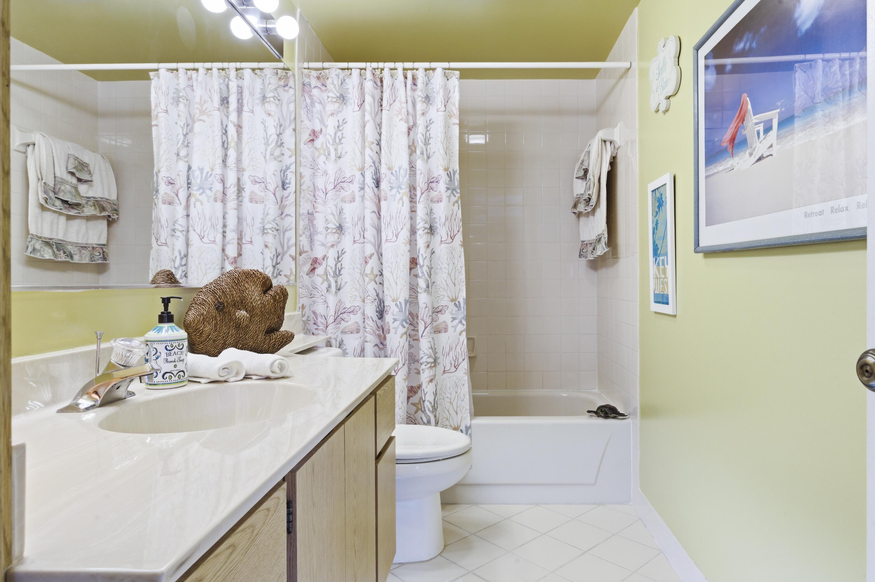 VILLAGE OF SANDALWOOD LAKES SOUTH - Residential