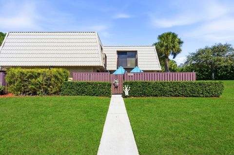 5003 50th Way West Palm Beach FL 33409