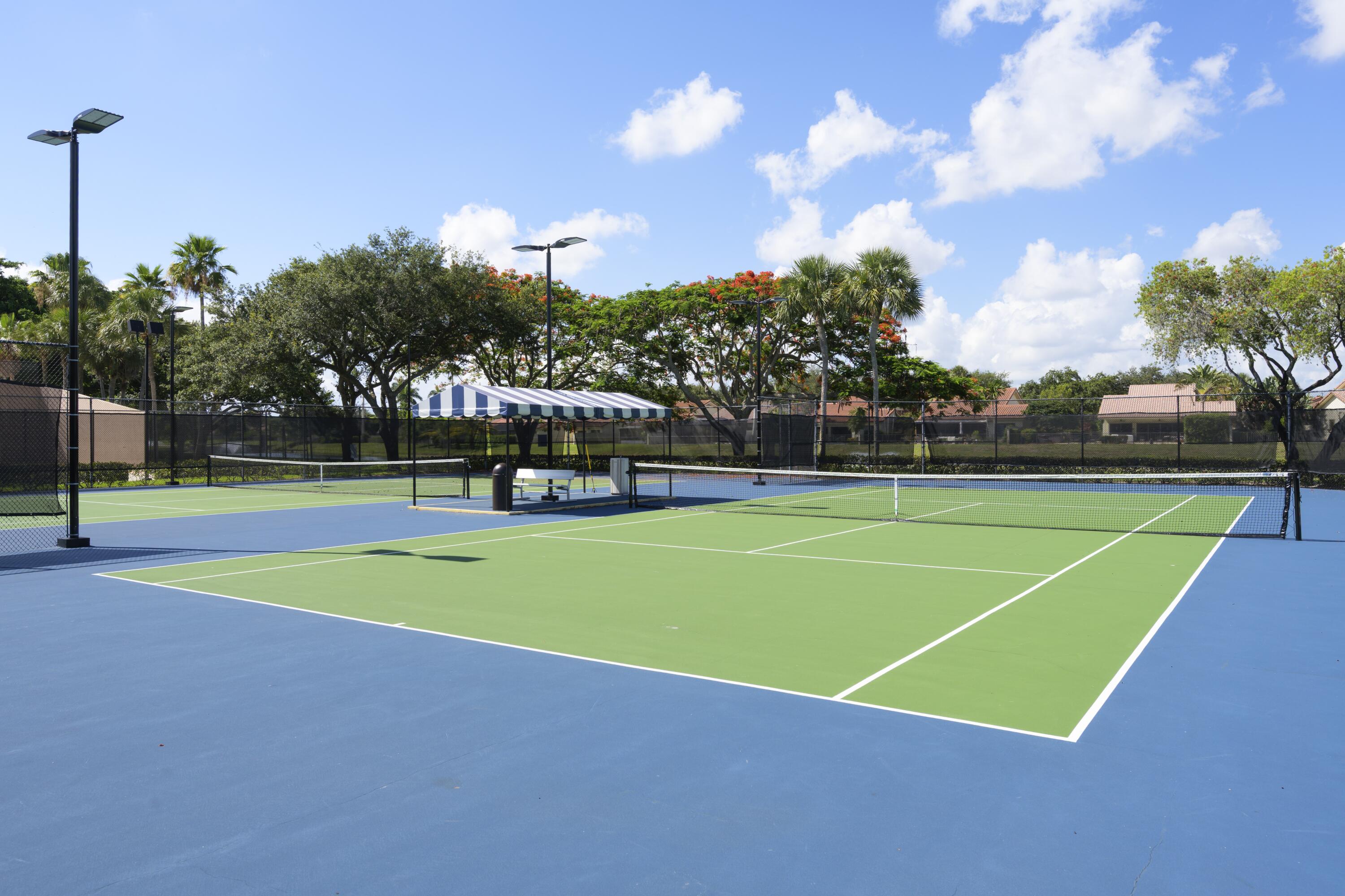 VILLAGE OF SANDALWOOD LAKES SOUTH - Residential