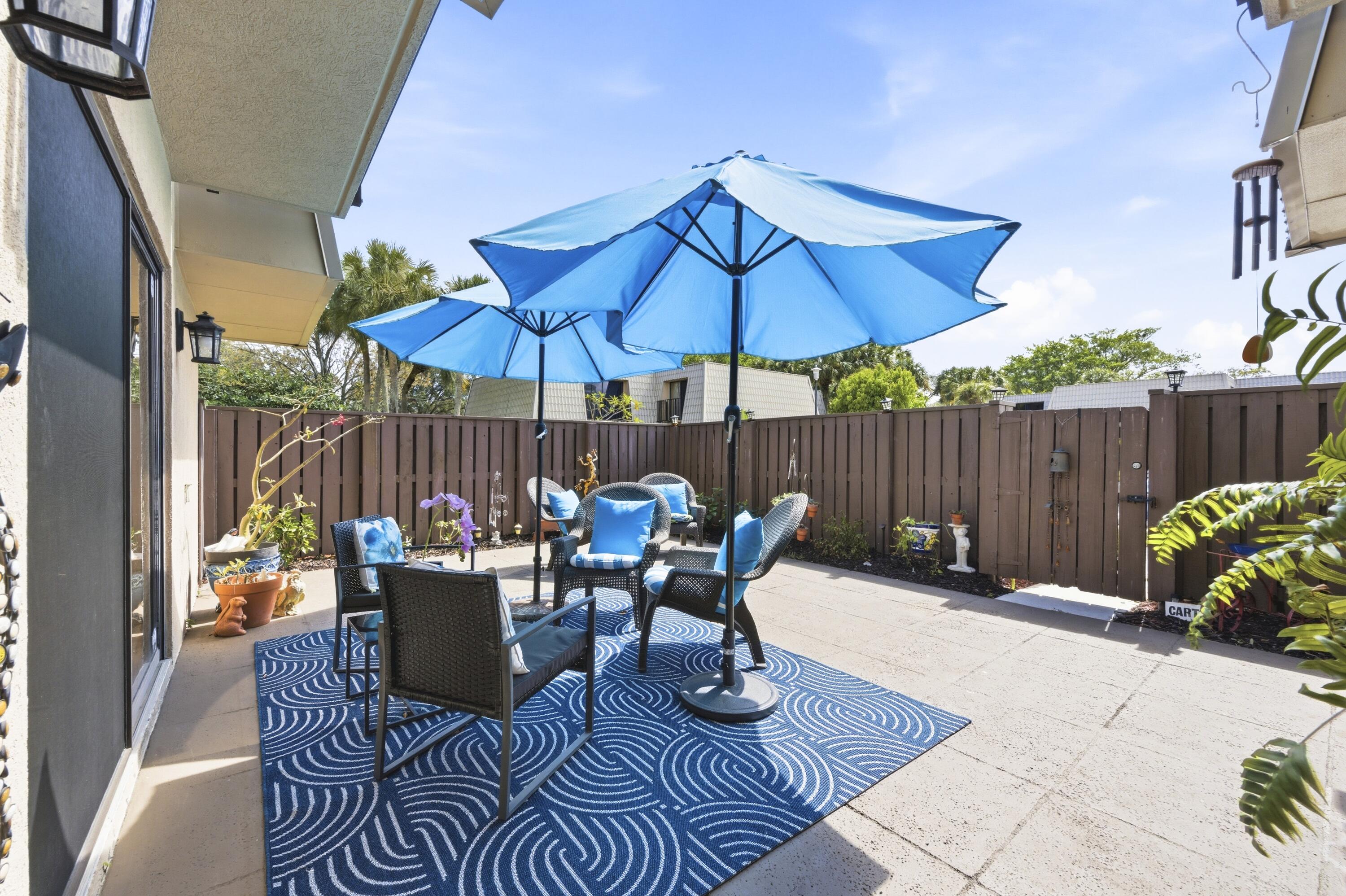 VILLAGE OF SANDALWOOD LAKES SOUTH - Residential