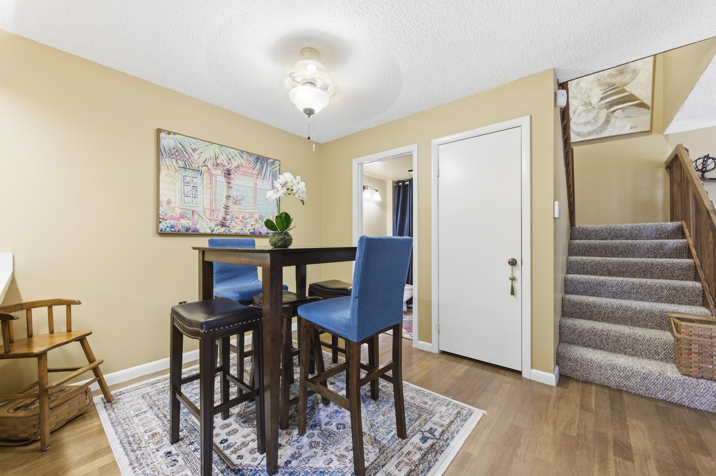 VILLAGE OF SANDALWOOD LAKES SOUTH - Residential