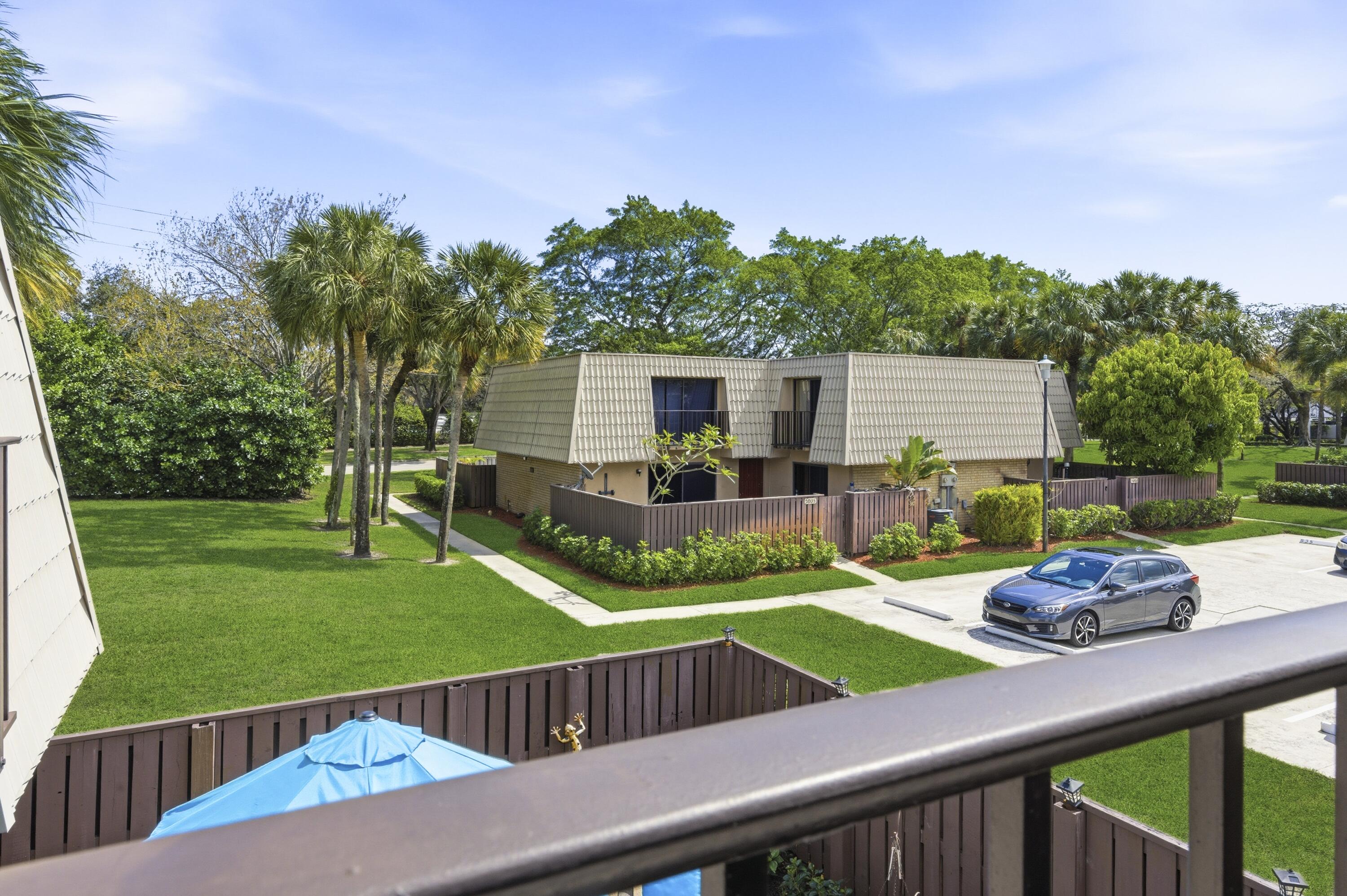 VILLAGE OF SANDALWOOD LAKES SOUTH - Residential