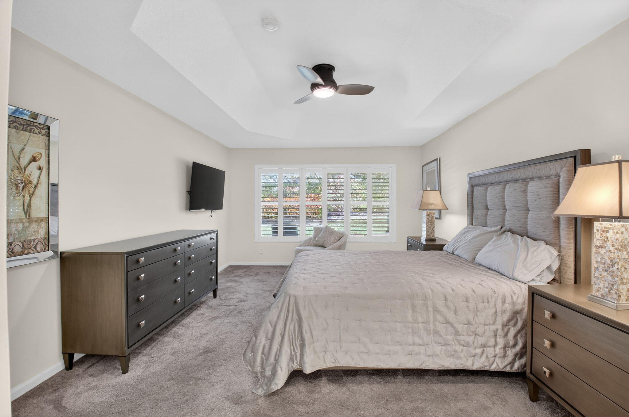 VALENCIA PALMS - Residential