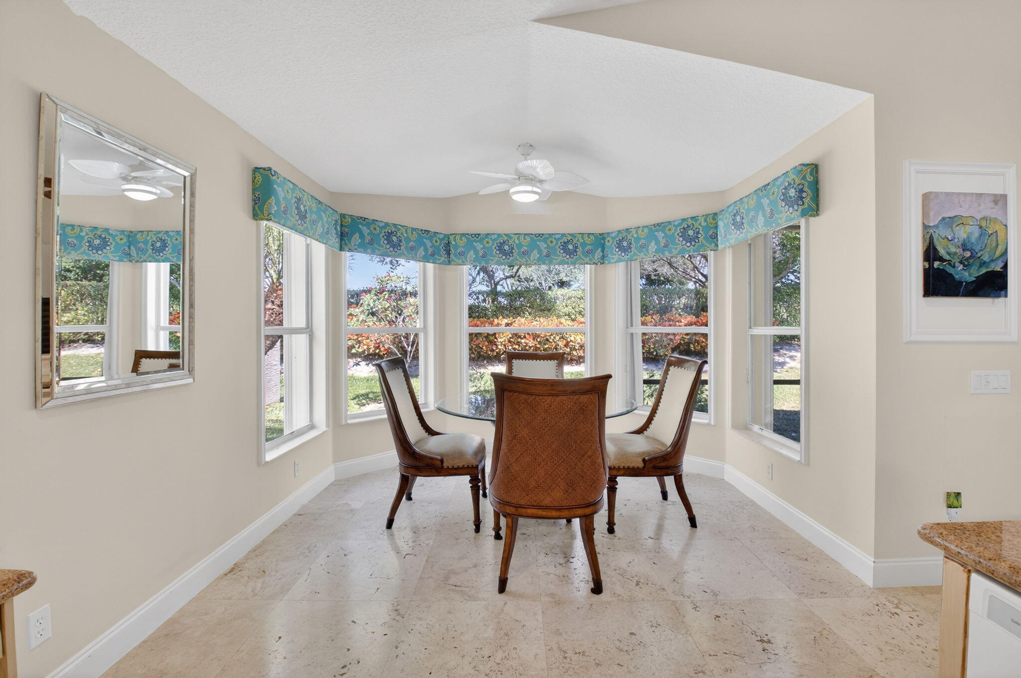 VALENCIA PALMS - Residential