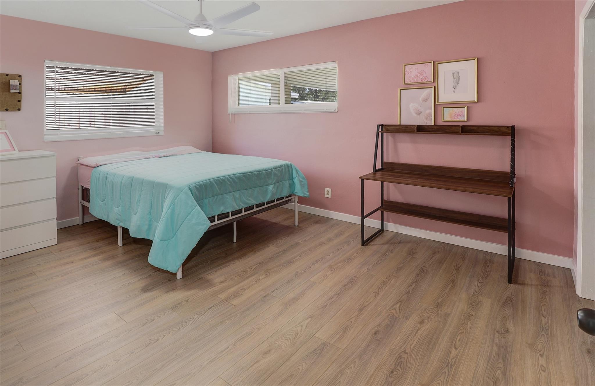 North Andrews Terrace 32- - Residential