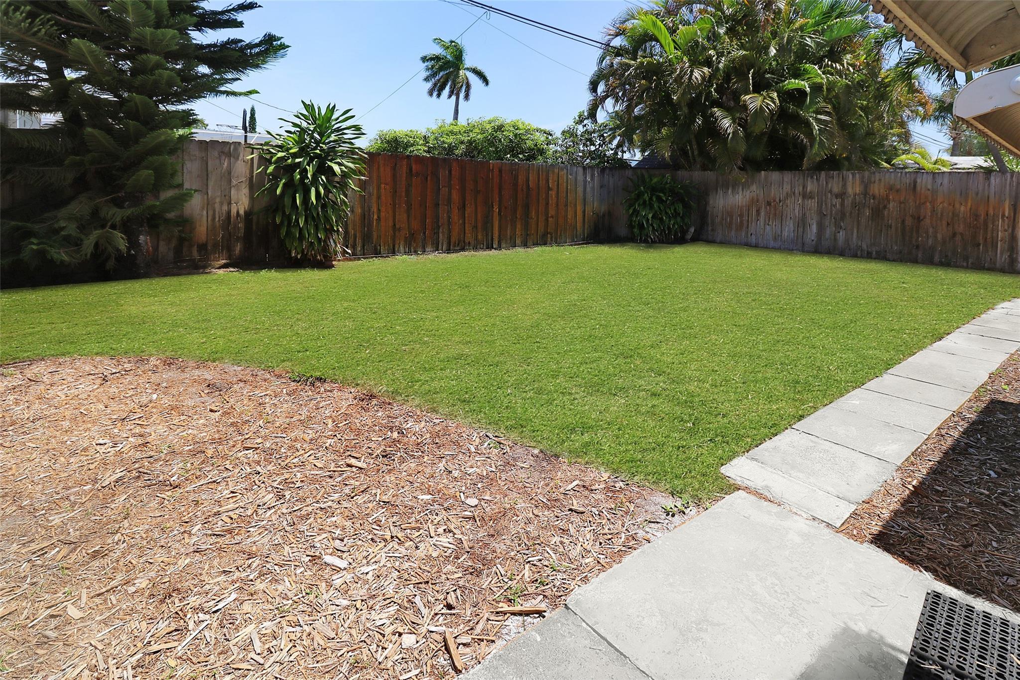 North Andrews Terrace 32- - Residential