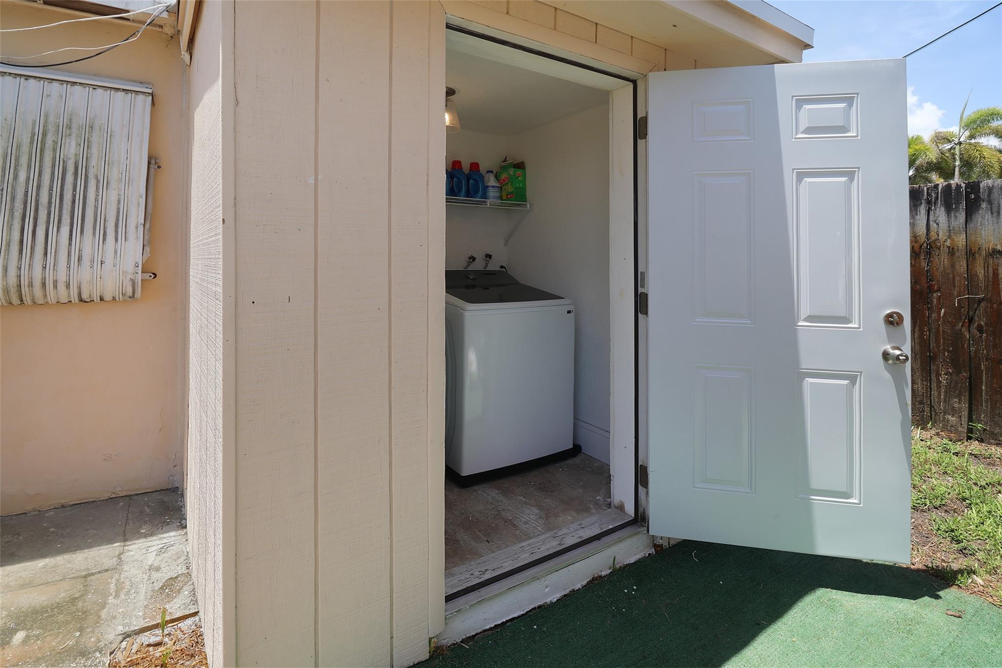 North Andrews Terrace 32- - Residential