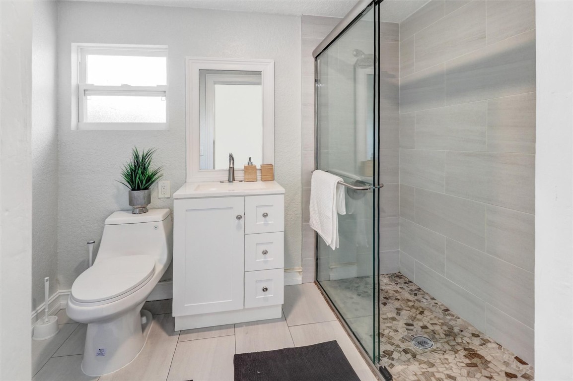 North Andrews Terrace 32- - Residential