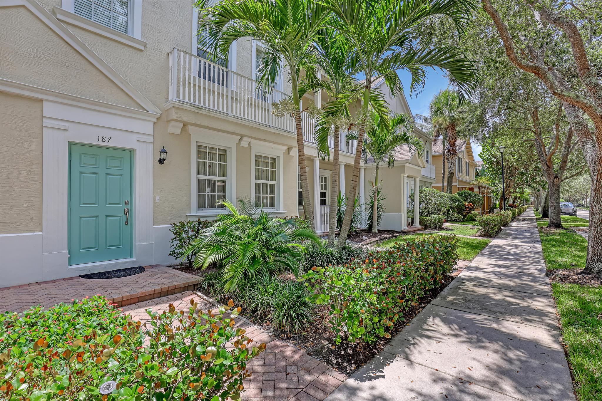 187 E Bay Cedar Circle