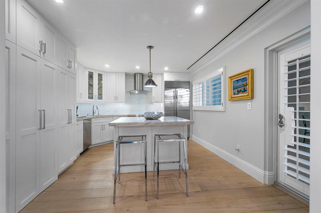 THREE HUNDRED SOUTH OCEAN - Residential