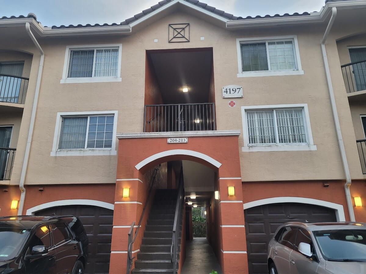 GRAND ISLES CONDO - Residential