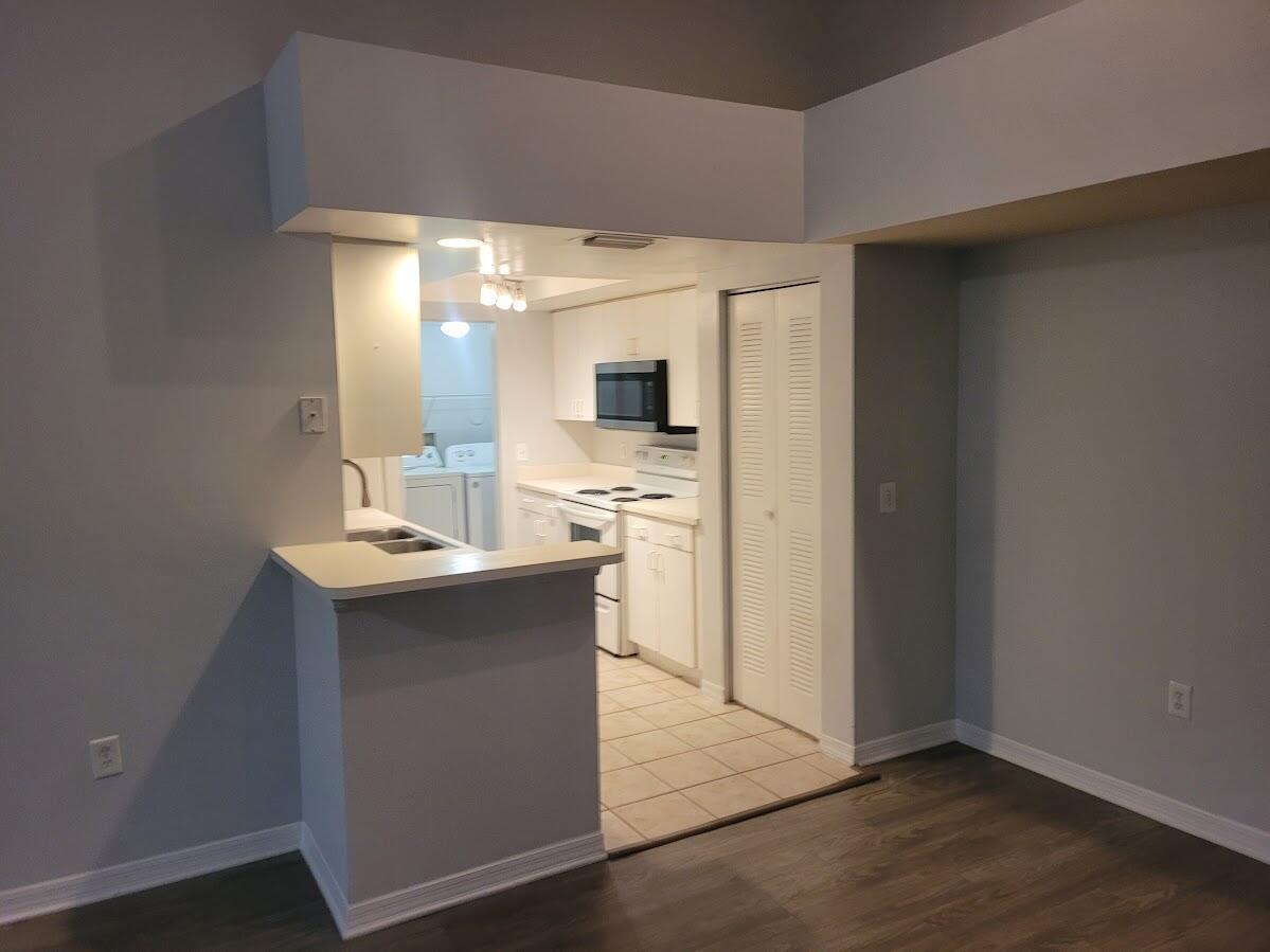 GRAND ISLES CONDO - Residential