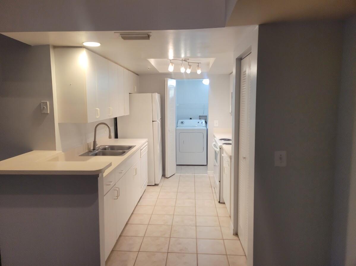 GRAND ISLES CONDO - Residential