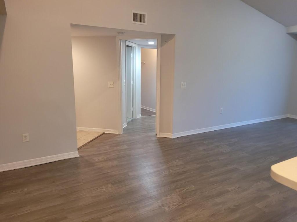 4197 N Haverhill Road 212