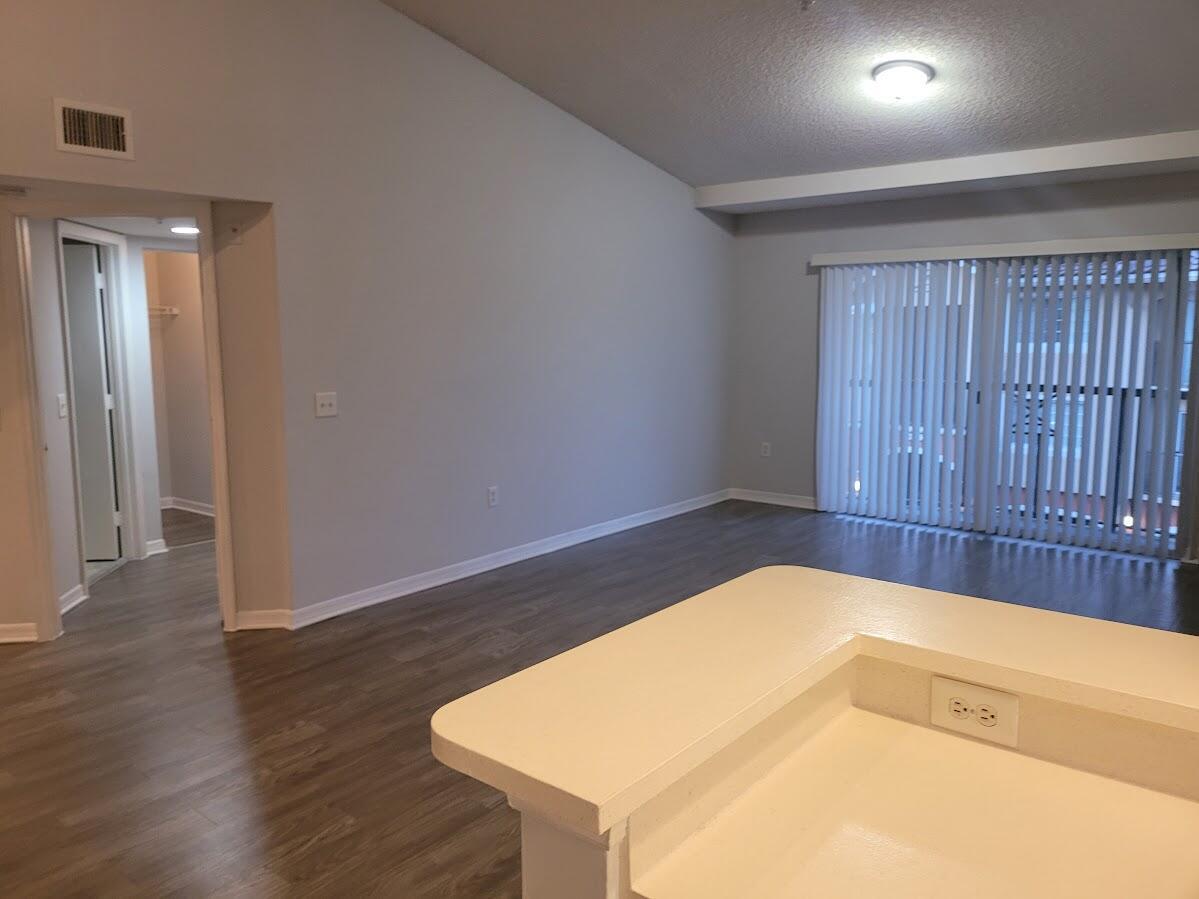 GRAND ISLES CONDO - Residential