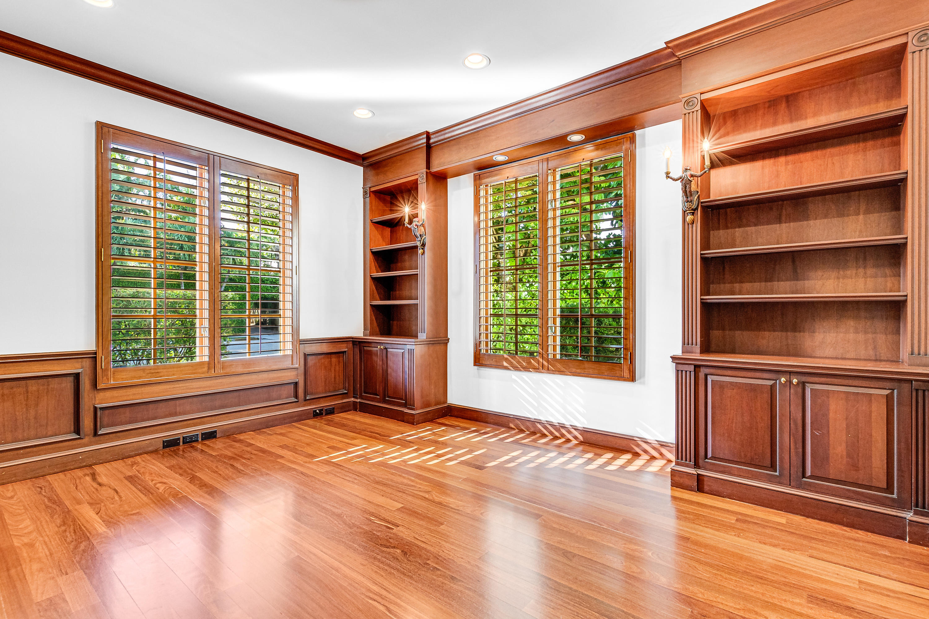 ROYAL PARK - Residential