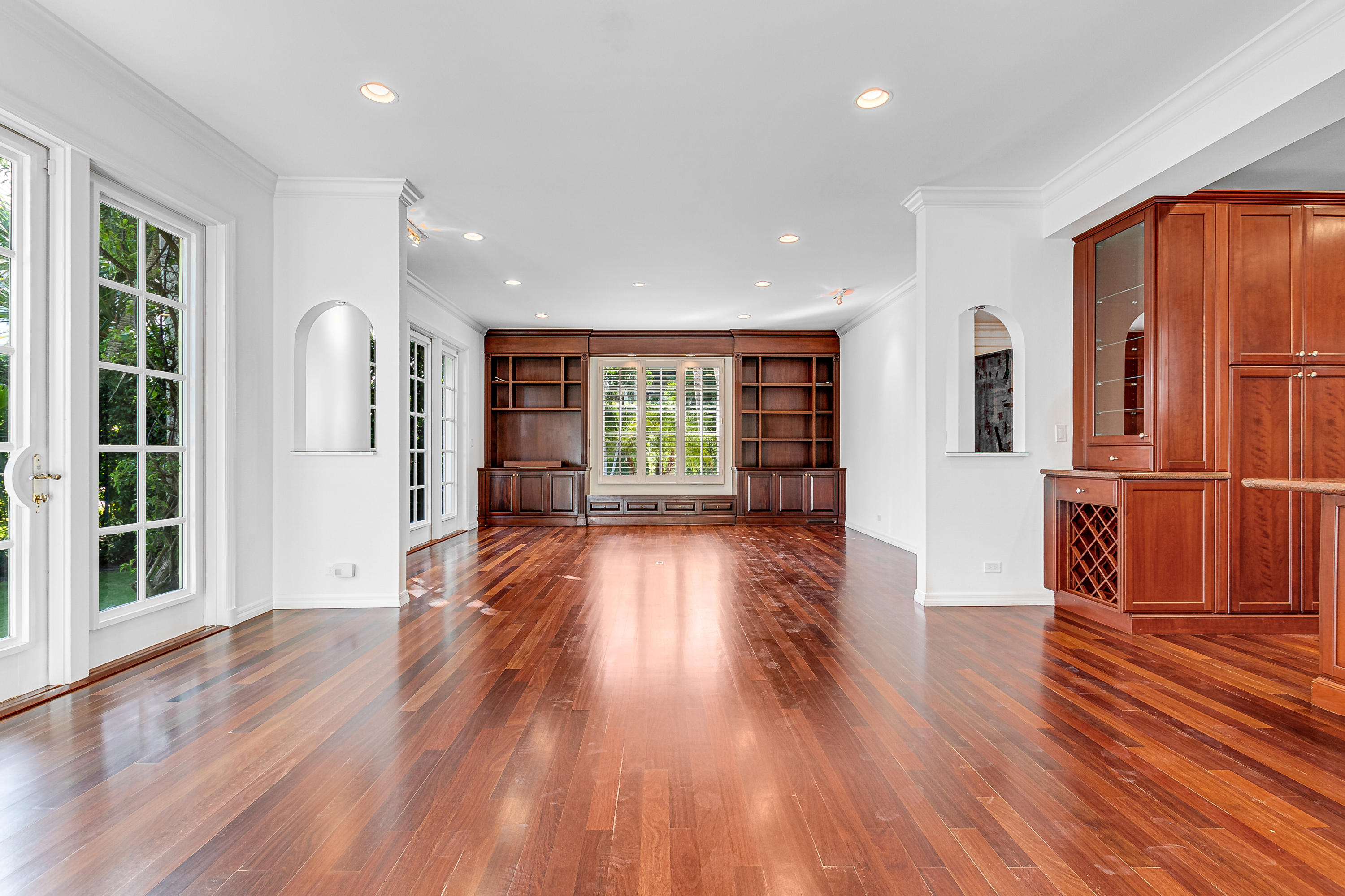 ROYAL PARK - Residential