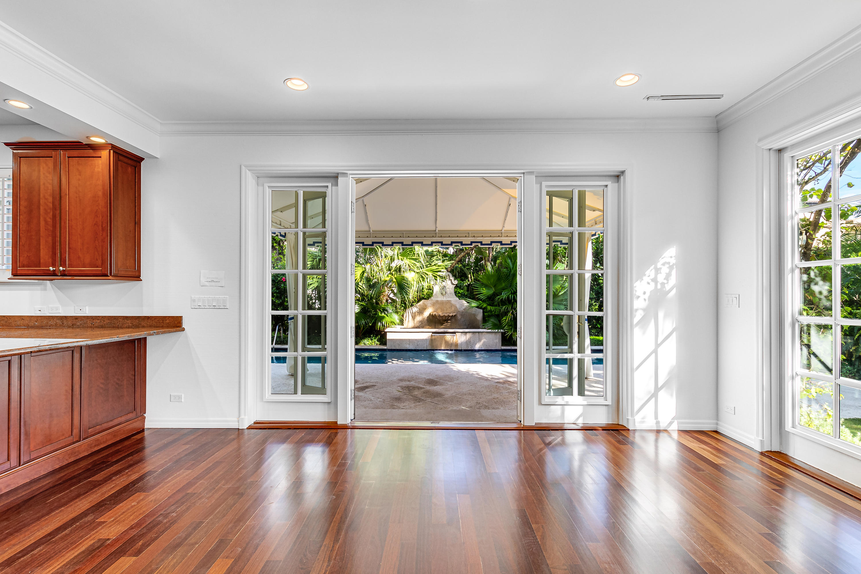 ROYAL PARK - Residential