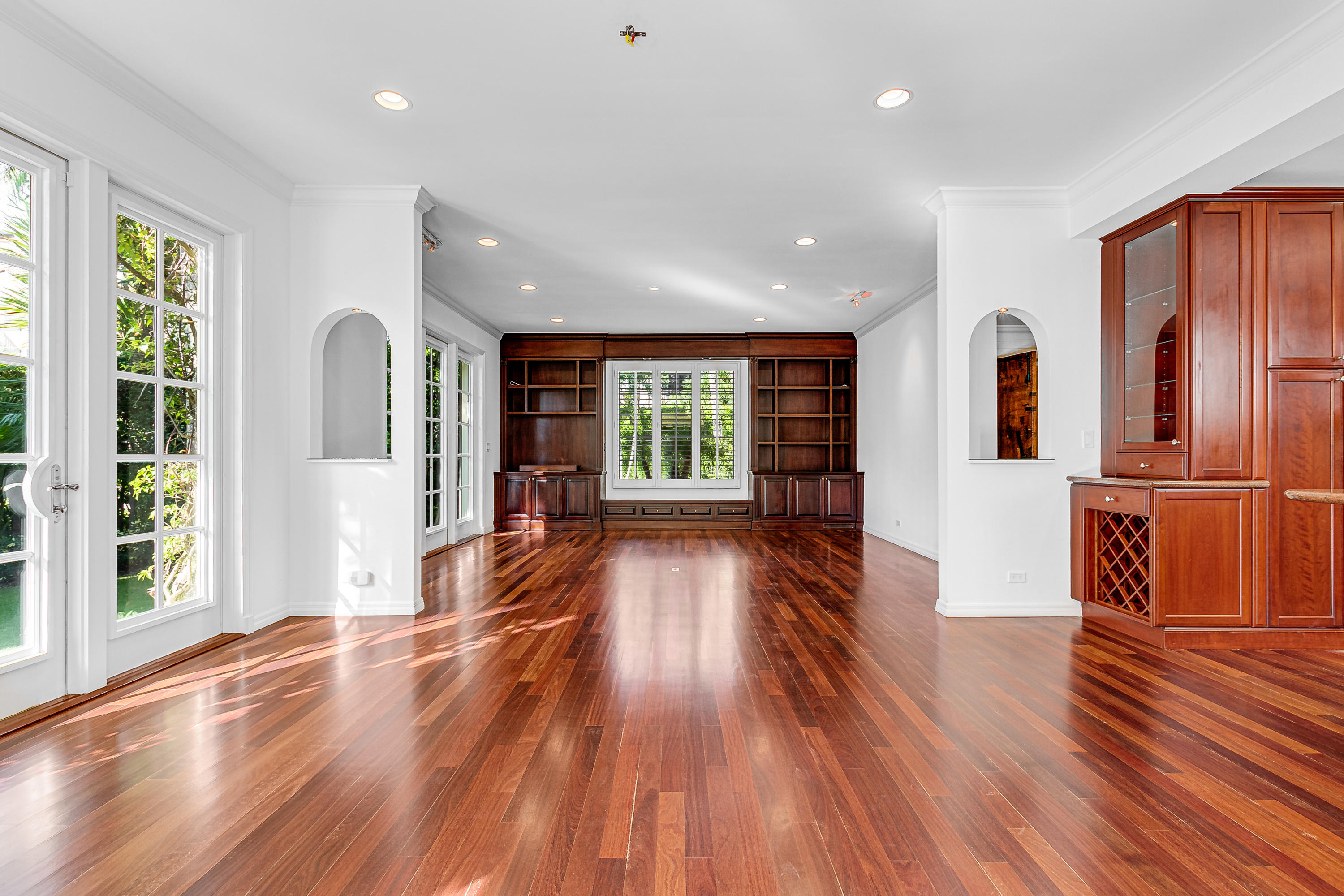 ROYAL PARK - Residential