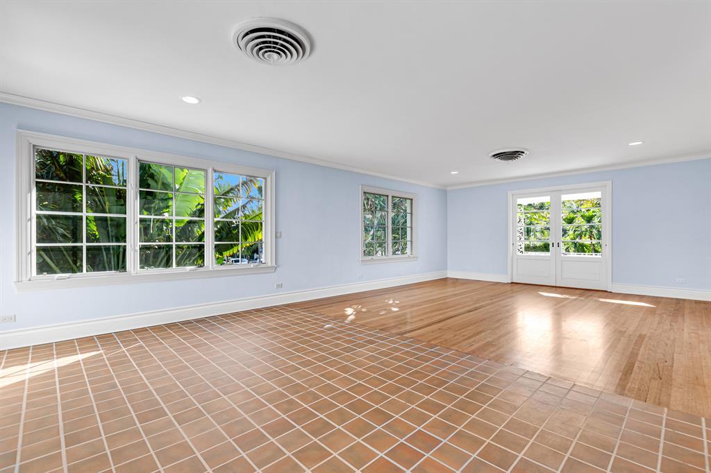 ROYAL PARK - Residential