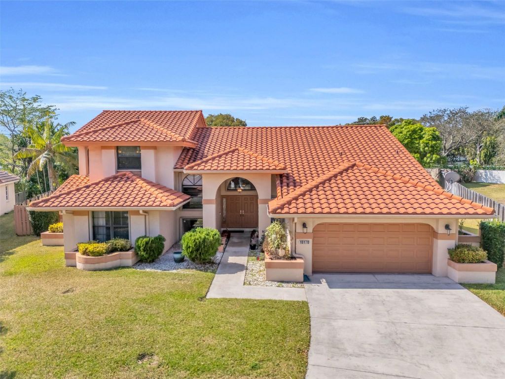 Photo of 10170 NW 10th Street, Plantation, FL 33322 (MLS # F10555417)