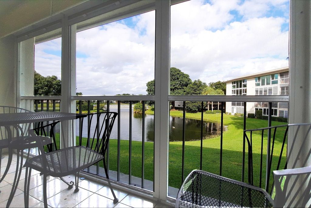 Photo of 4801 Martinique Pl #G2, Coconut Creek, FL 33066 (MLS # F10414262)