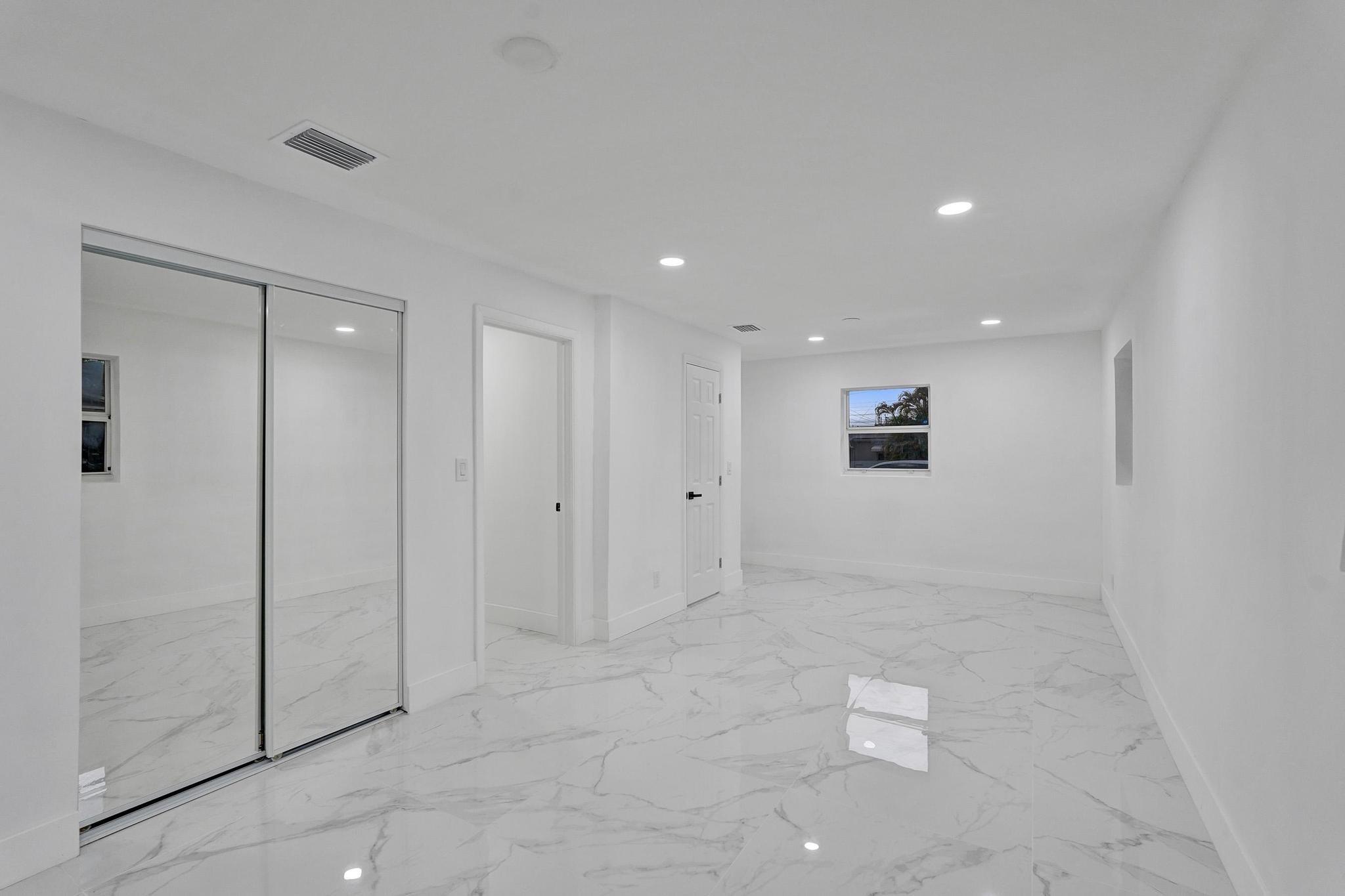 Playland Isles 37-14 B - Residential Lease