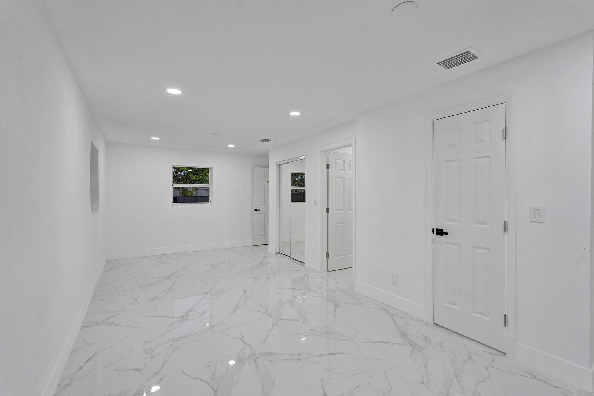 Playland Isles 37-14 B - Residential Lease