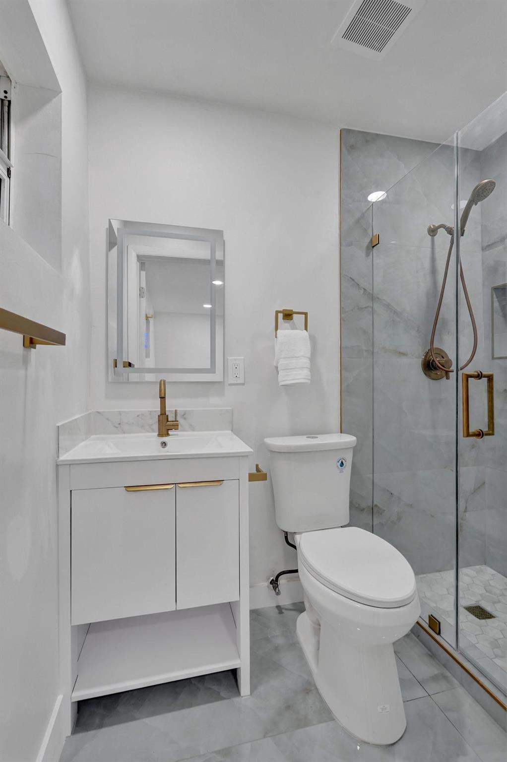 Playland Isles 37-14 B - Residential Lease