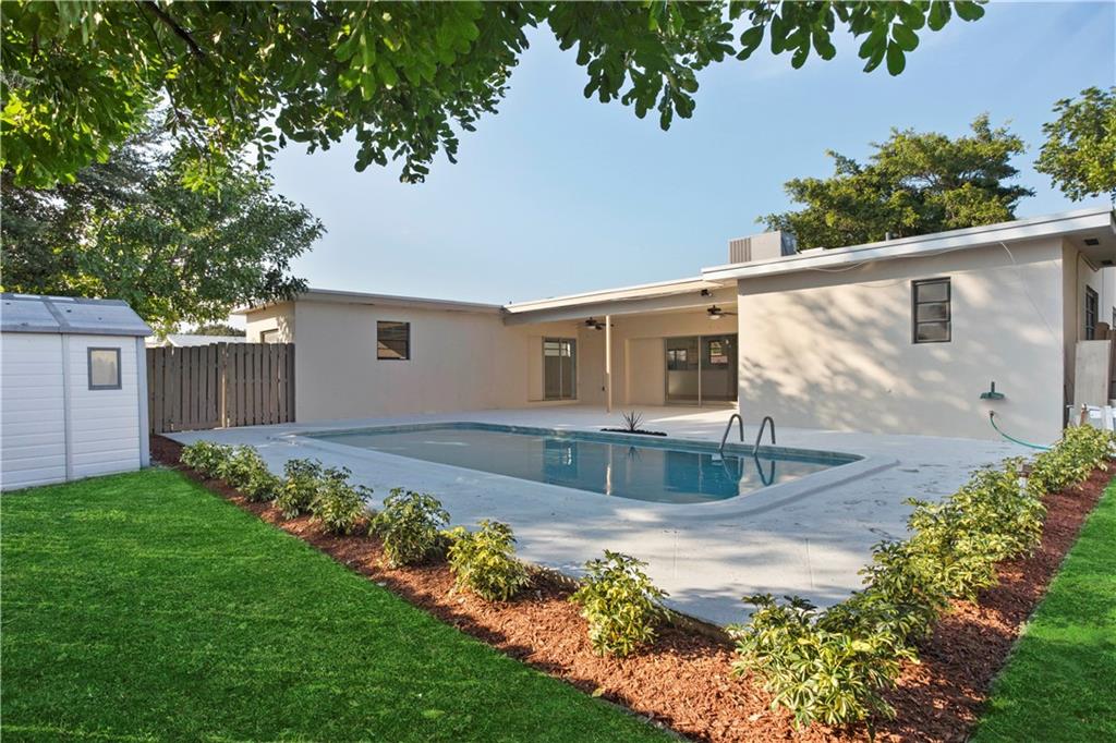 Hollywood Hills 1965 61-2 - Residential