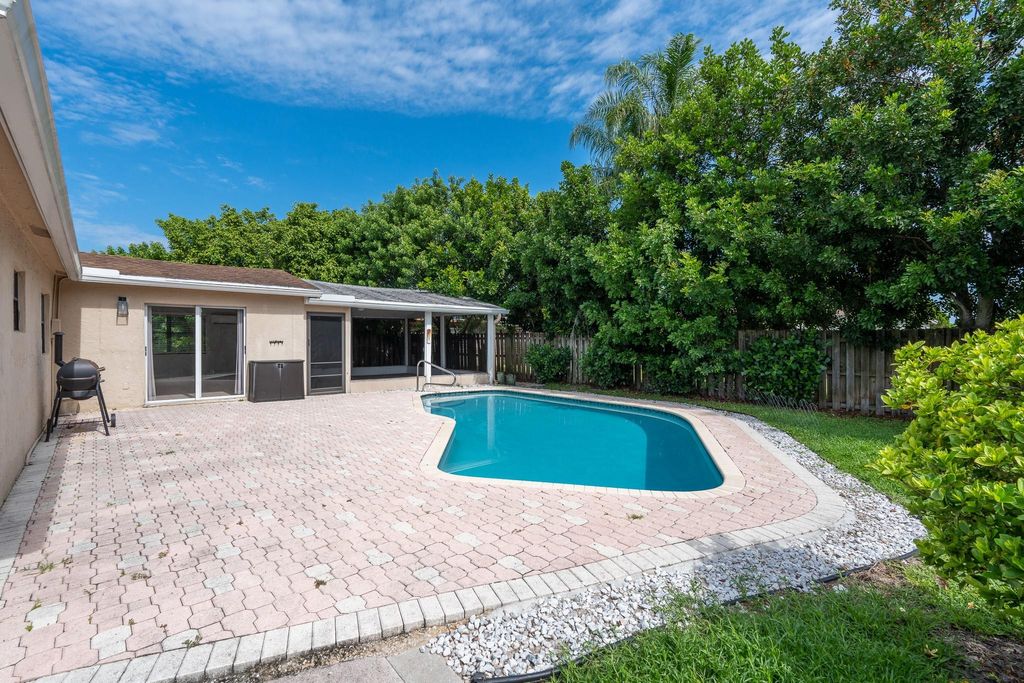 Photo of 10685 Eland Street, Boca Raton, FL 33428 (MLS # F10438626)