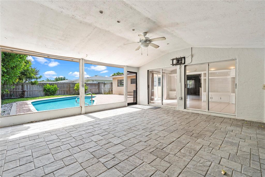 Photo of 10685 Eland Street, Boca Raton, FL 33428 (MLS # F10438626)