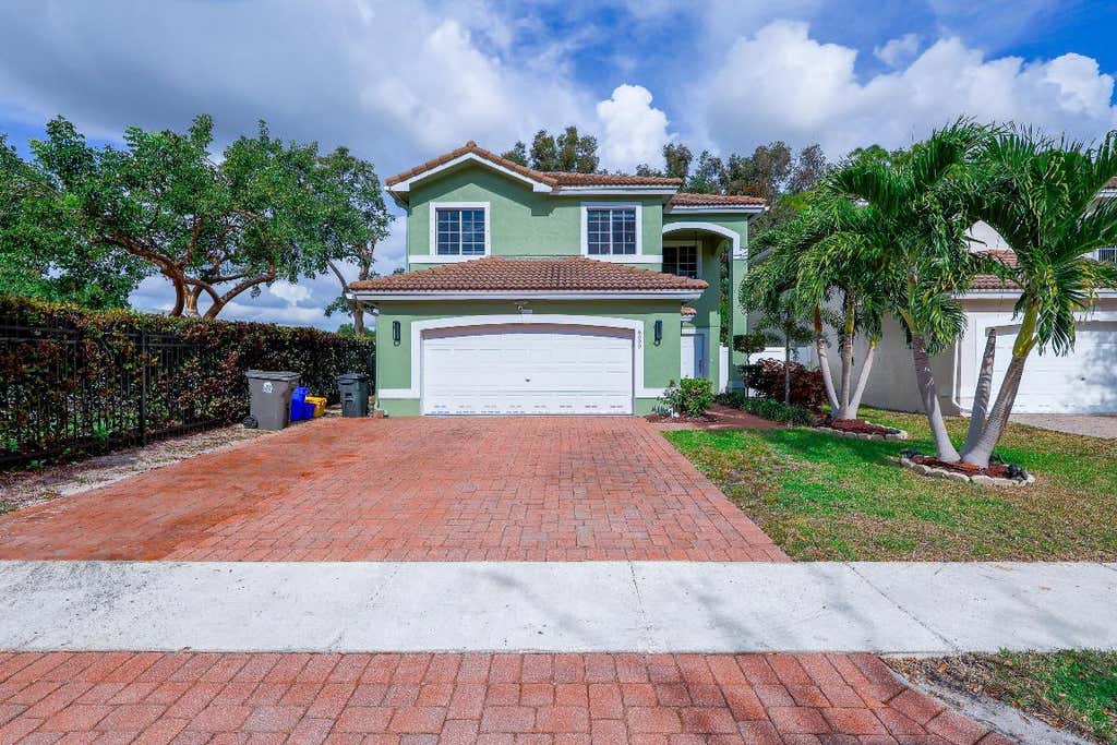 Photo of 6000 Adriatic Way, West Palm Beach, FL 33413 (MLS # R11137992)