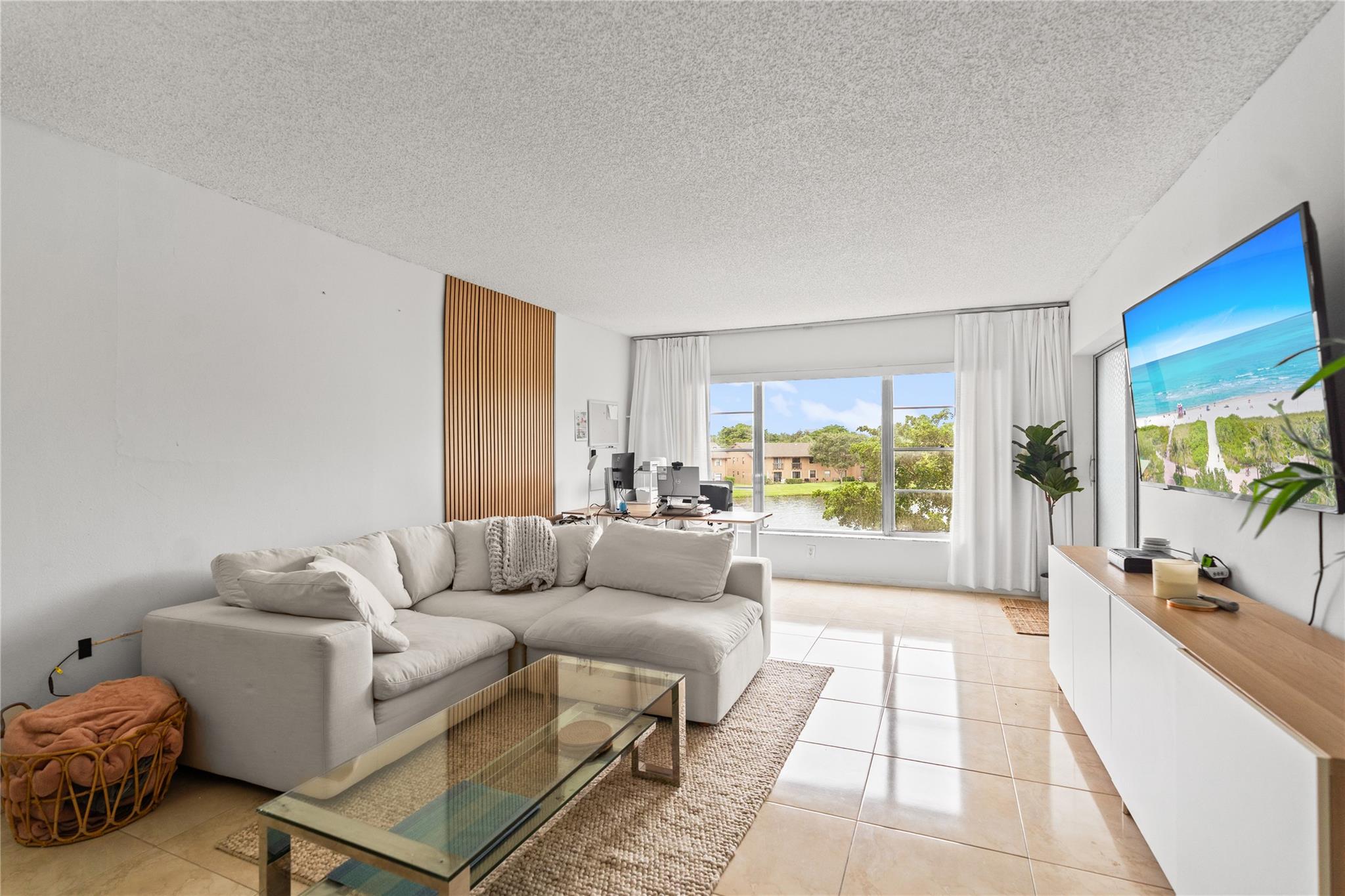 SUNRISE ISLAND - Residential