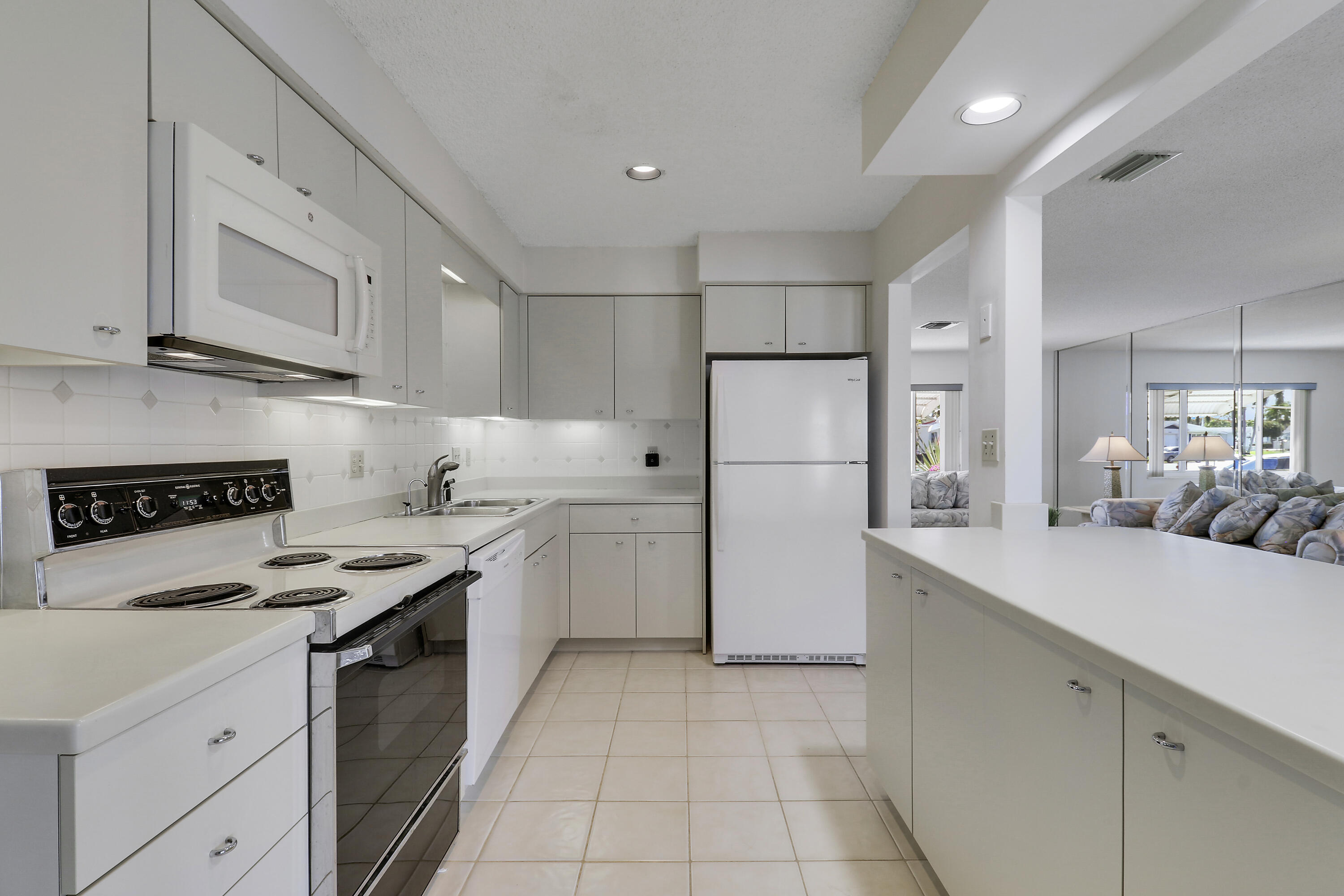 CYPRESS LAKES 2 - Residential