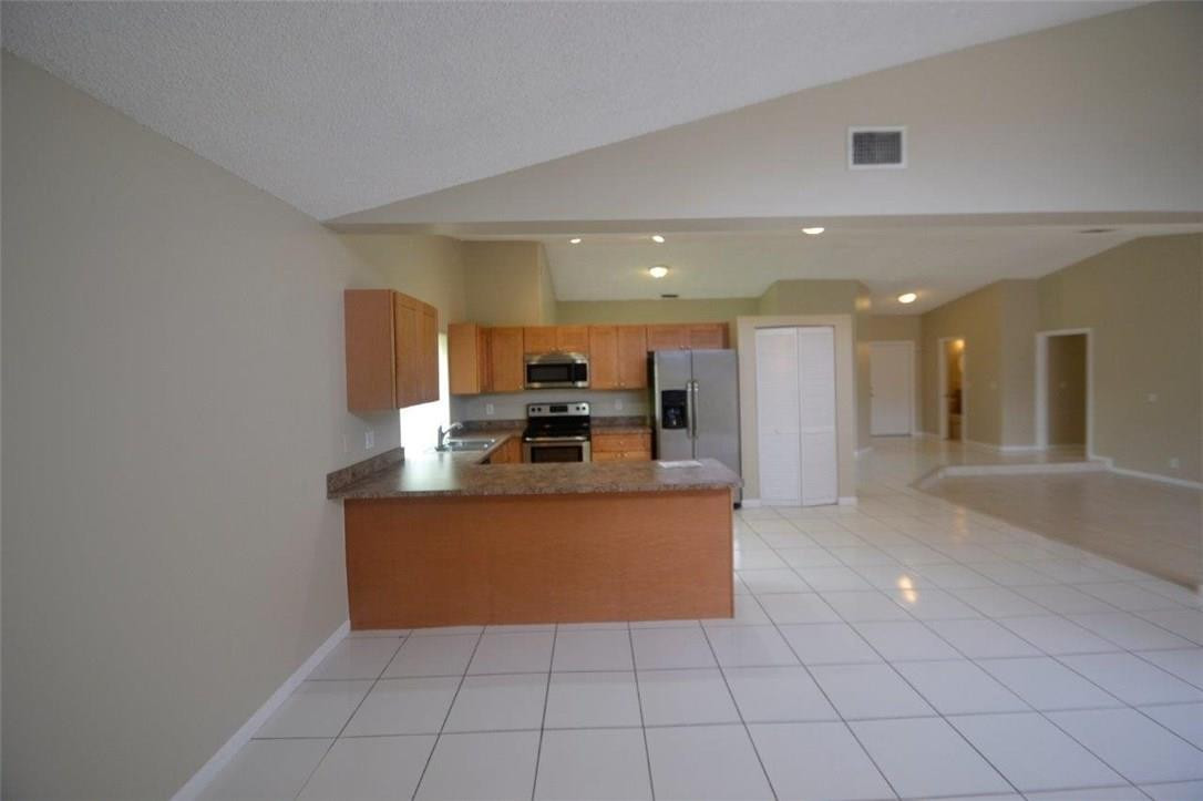 Cypress Glen 104-26 B - Residential Lease